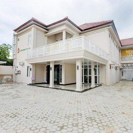 OYO 90281 Griya Bawean Syariah Hotel Bandar Lampung Bagian luar foto
