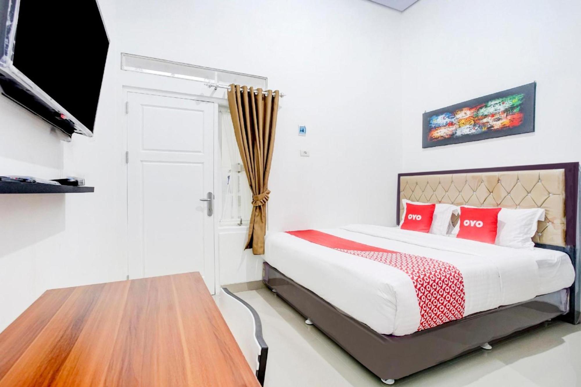 OYO 90281 Griya Bawean Syariah Hotel Bandar Lampung Bagian luar foto