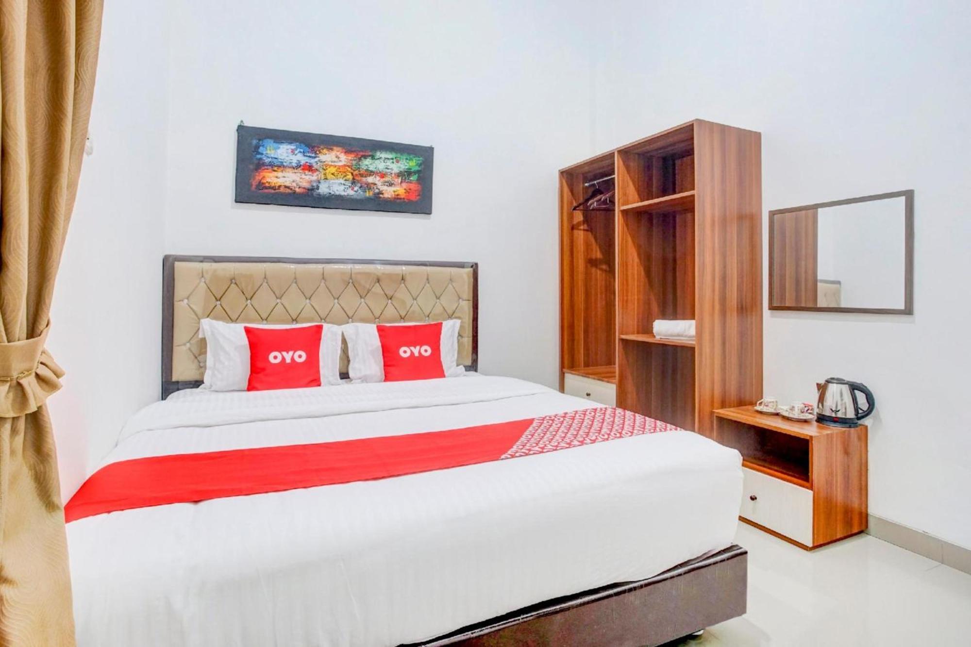 OYO 90281 Griya Bawean Syariah Hotel Bandar Lampung Bagian luar foto