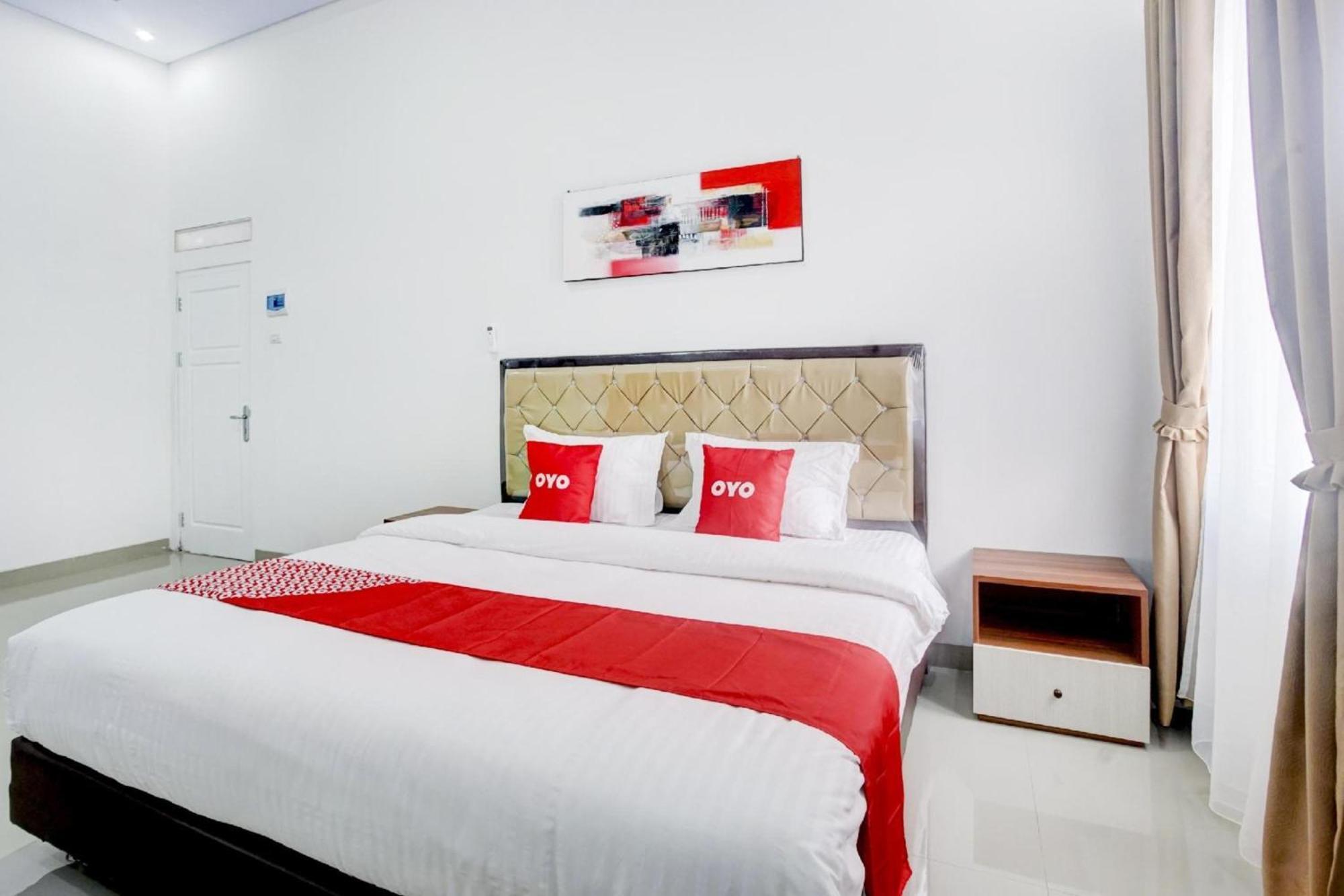 OYO 90281 Griya Bawean Syariah Hotel Bandar Lampung Bagian luar foto